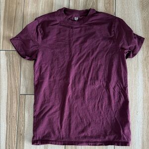 GAP Men's Rich Purple Short Sleeve Tee